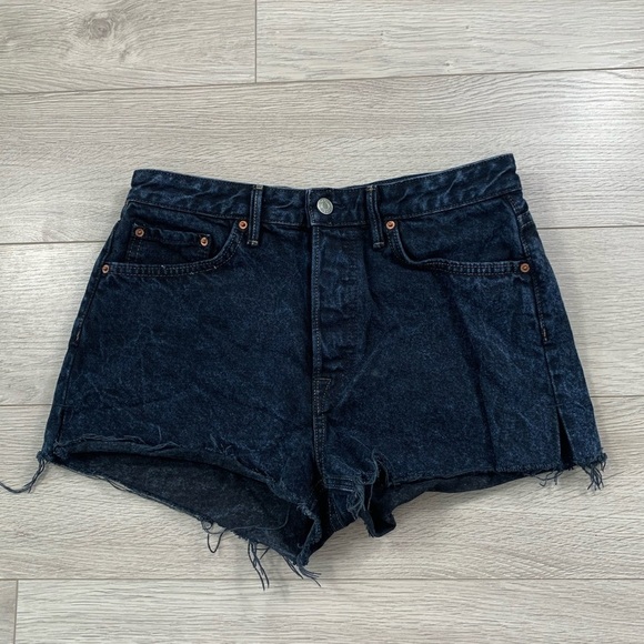 GRLFRND Cindy Clay Jean Shorts - Picture 2 of 15